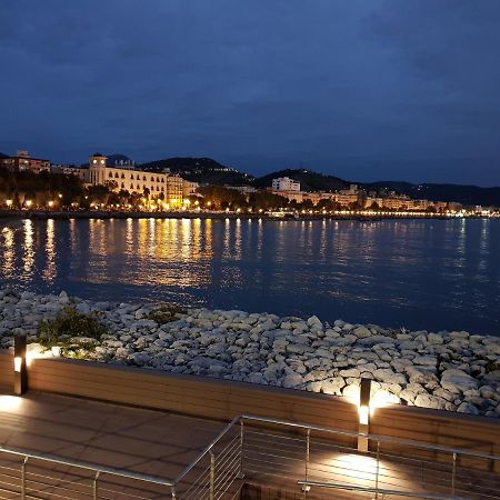 Il Rubino Holiday House Salerno Exterior photo
